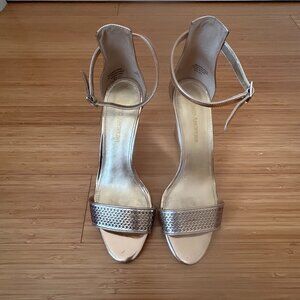 Enzo Angiolini Women's Gold heeled sandal Sz. 8M